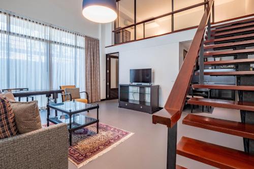 Гостиная зона в Luxe Residence