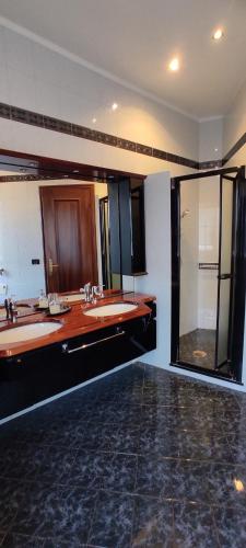 Bagno di Polly House