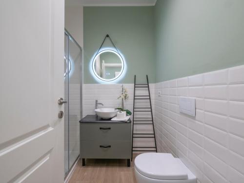 Youhosty - Modern Portello Apartment