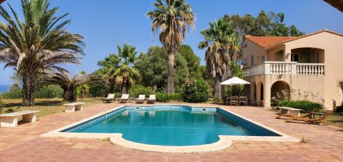 Charming villa with pool, sea and mountain views