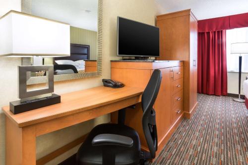 Drury Inn and Suites St Louis Union Station Image
