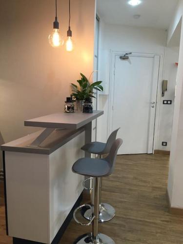 Newly renovated spacious apartment in Montorgeuil area photo 19