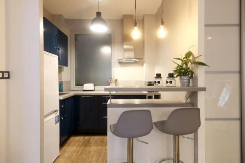 Newly renovated spacious apartment in Montorgeuil area photo 22