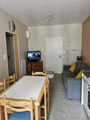 Charmant appartement centre ville proche thermes