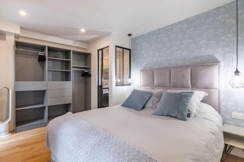 Renovated apartment close to Opera