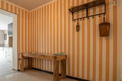 Imagen de la galería de Gîte La Maison Jaune, en Sainte-Cécile