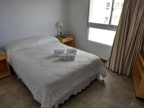 Katil atau katil-katil dalam bilik di Bristol Apart Hotel