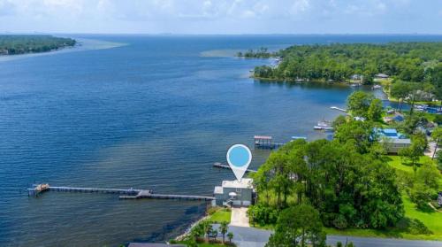 an aerial view of a large body of water at FEATURED ON HGTV'S MY LOTTERY DREAM HOME! Private dock, 15 minute boat ride to Crab Island, 20 minute drive to Destin, Pet Friendly in Niceville