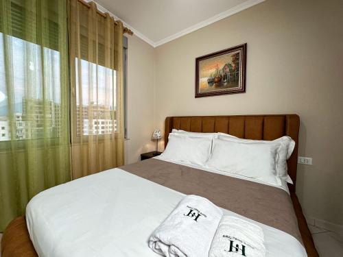 Home Select Tirana 4