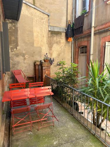 Le Toulousain 001 - Appartement calme en rez-de-chaussée avec Terrasse - Hypercentre, quartier Jeanne d'Arc