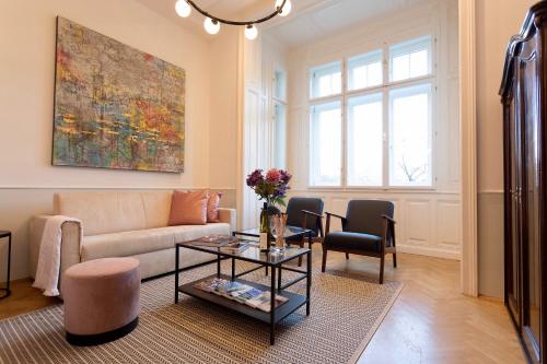 BOUTIQUE RESIDENCES at GAUDENZDORFER