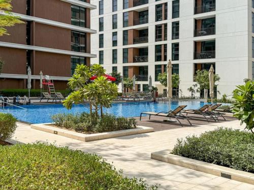 Dubai Hills Elegant 1-Bed with Terrace