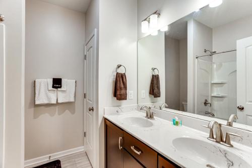 Ένα μπάνιο στο Home about 3 Mi to Penn State Pets Welcome!