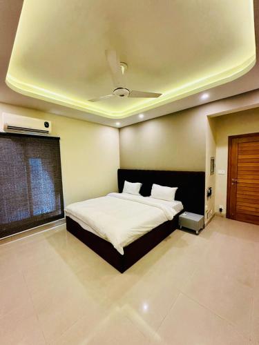 Luxury 2 Bedroom Apartment- F11 Islamabad