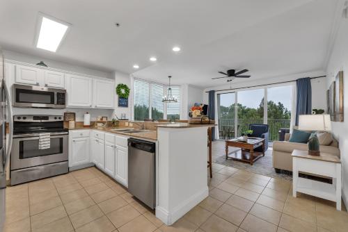 2BR condo minutes to Disney Springs photo 12