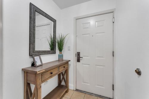 2BR condo minutes to Disney Springs photo 23