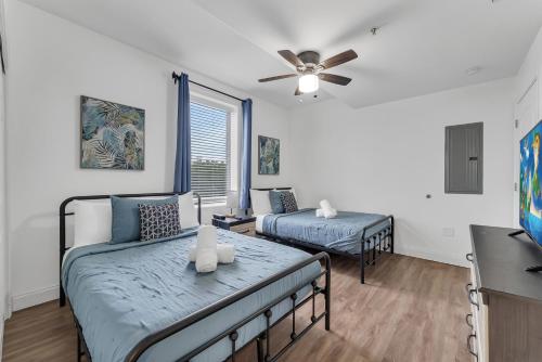 2BR condo minutes to Disney Springs photo 9