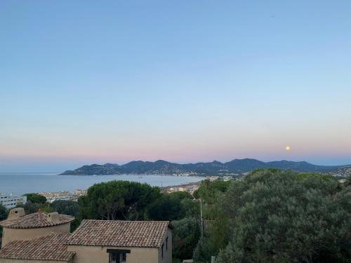 Charming Villa-Appartement With A View On The Sea Of 95 M2 photo 31