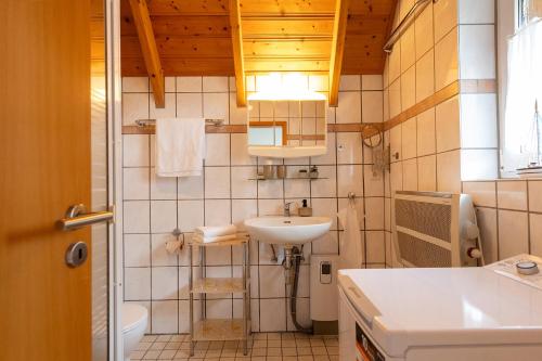 Ένα μπάνιο στο Ferienhaus "Leuchtturm" Lale Andersen 11