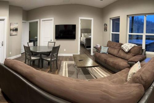 Bridge Pointe at Norris Lakeにあるテレビまたはエンターテインメントセンター