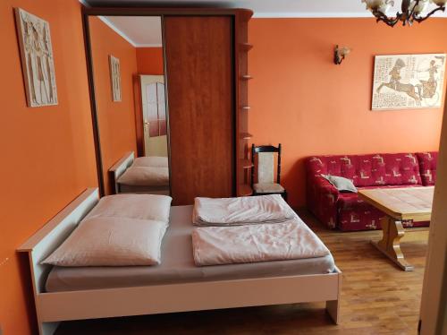 Postel nebo postele na pokoji v ubytování Swineminde Polen Apartament Haffen blick bitte anrufen