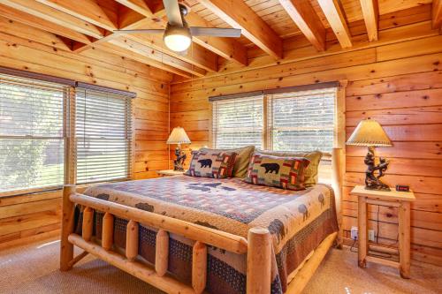 Sensational Sunset! Sevierville Home w/ Hot Tub photo 19