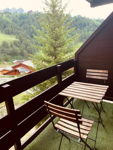 APPARTEMENT charme SPA & PARKING COUVERT Au pied des pistes Plagne 1800
