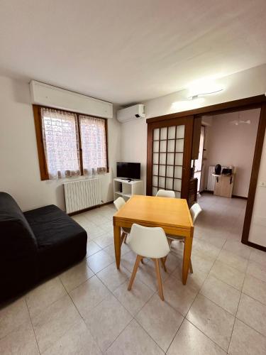 Χώρος καθιστικού στο Comfort Apartment by Ale & Luca