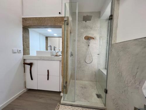 Ένα μπάνιο στο Aloha Pink House