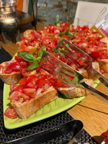 Makanan di atau berdekatan inn ini