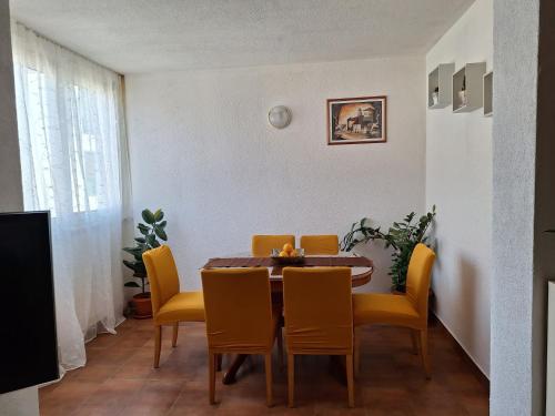 Apartments with parking space Okrug Gornji, Ciovo - 16676
