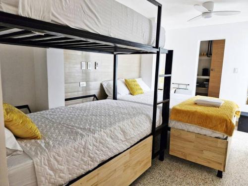 Postel nebo postele na pokoji v ubytování Bello y Luminoso Apto con Balcón cerca Miraflores Apto 7