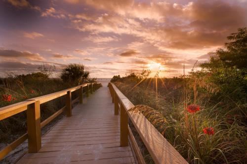 GullWing Beach Resort – Photos 3