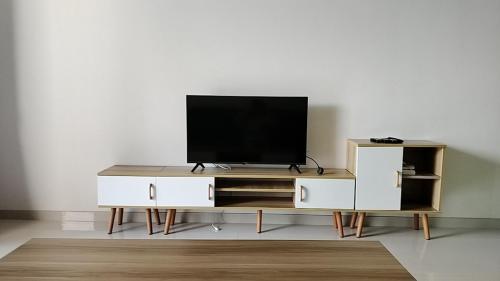 TV a/nebo společenská místnost v ubytování 浪漫蜜月07