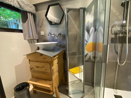Ένα μπάνιο στο Le Parc du Séquoia & SPA proche Colmar et Riquewihr