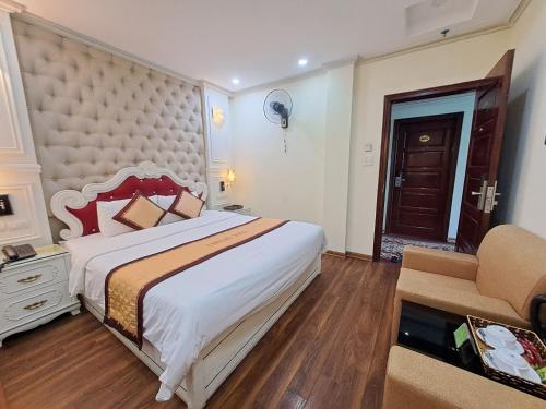 Kawasaki Noi Bai Airport Hotelにあるベッド