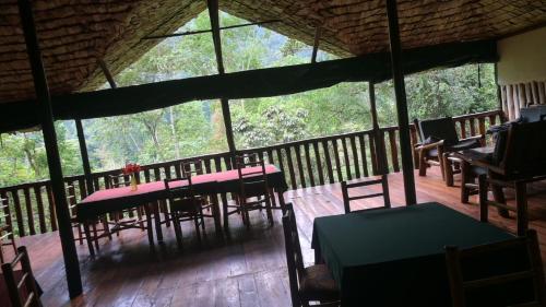 Εστιατόριο ή άλλο μέρος για φαγητό στο Buhoma community rest camp