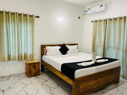 Postel nebo postele na pokoji v ubytování Maria Comfort Stay