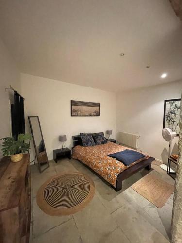 Charmant deux pièces - Tout Confort - écusson