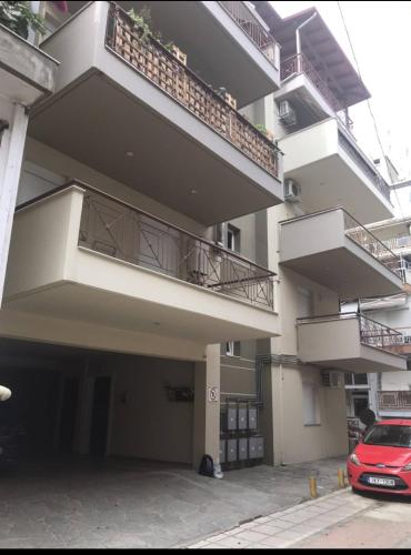 3 min from central station No2 private free parking