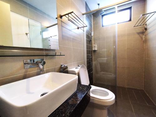 Ένα μπάνιο στο Genting SkyComfyColdInn2R2B AT Ion Delemen