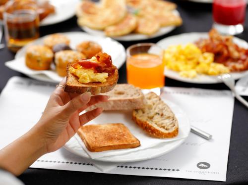 Jídlo v hotelu nebo okolí