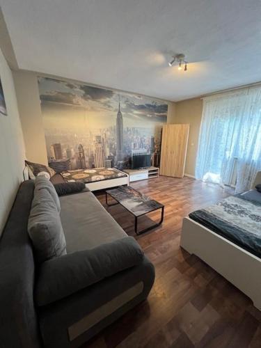 Ruang duduk di Sunset Monteur Apartment