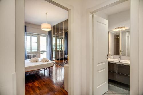 Homely - spacious Apt in gianicolo district