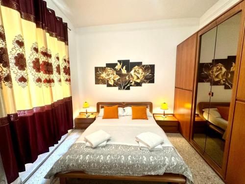 4 Rooms Apartment next to the colosseum