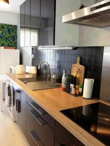 Superb flat in a residence Collines d'Estanove