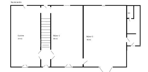 a schematic diagram of a building with a ladder at Ma Maison sur la Colline in Escosse