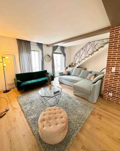 Extraordinary duplex apartment in Paris Montreuil