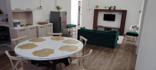 Kuchyň nebo kuchyňský kout v ubytování WM Homestay Kota Bharu