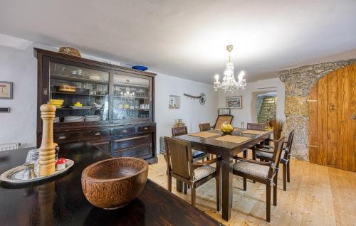 Lovely Home In Malinska With Wifi